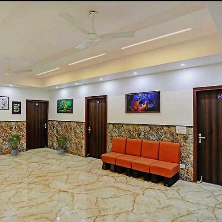 Hotel O K R Resdiancy Near Botanic Garden Of Indian Republic Noida Exterior foto