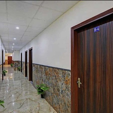 Hotel O K R Resdiancy Near Botanic Garden Of Indian Republic Noida Exterior foto