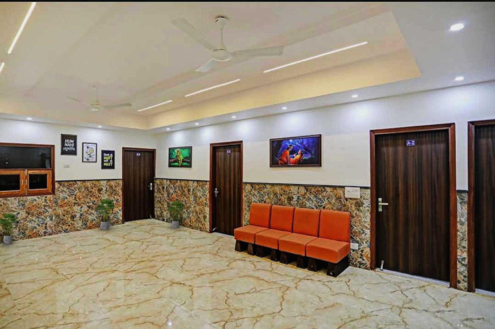 Hotel O K R Resdiancy Near Botanic Garden Of Indian Republic Noida Exterior foto